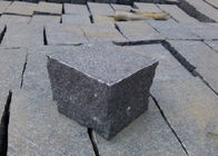 کاشی های سنگی در فضای باز، سنگ های گرانیت سیاه سنگ فرش